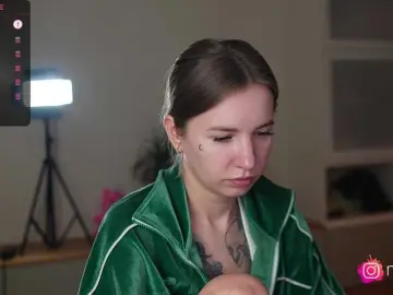 Mel-collins  live sex cam