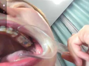Mel-collins  live sex cam
