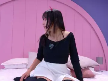 AmyJoness1  live sex cam