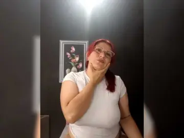 Artemisa-777  live sex cam