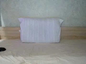 TvoyaIgrushka  live sex cam