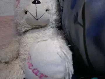 TvoyaIgrushka  live sex cam