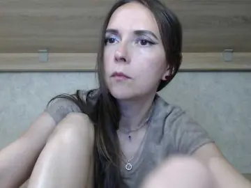 TvoyaIgrushka  live sex cam