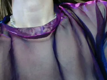 TvoyaIgrushka  live sex cam