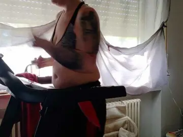 Wetgerman2  live sex cam