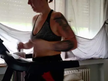Wetgerman2  live sex cam