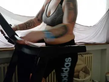 Wetgerman2  live sex cam