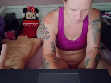 Wetgerman2  live sex cam