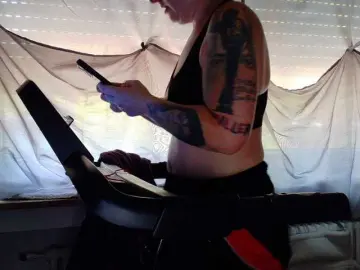 Wetgerman2  live sex cam