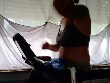 Wetgerman2  live sex cam