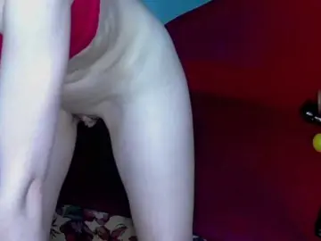 Brunettedaisy  live sex cam
