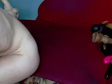 Brunettedaisy  live sex cam