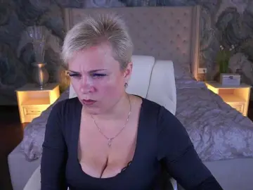 CrystalVibe  live sex cam