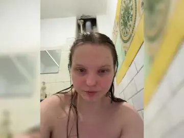 Diyana23  live sex cam