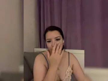 Milashka66  live sex cam