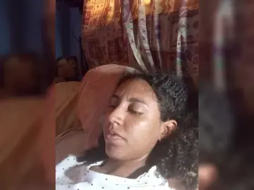 Nova-Quinn  live sex cam