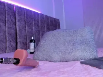 Amber-fox  live sex cam