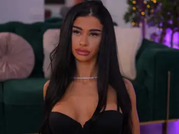 ArinaRhodes  live sex cam