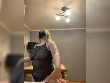 Donut-red  live sex cam