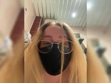 Donut-red  live sex cam