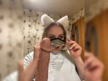 Donut-red  live sex cam
