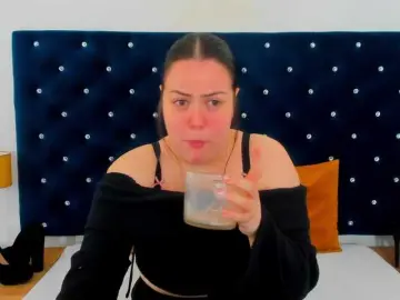EvaHorny  live sex cam