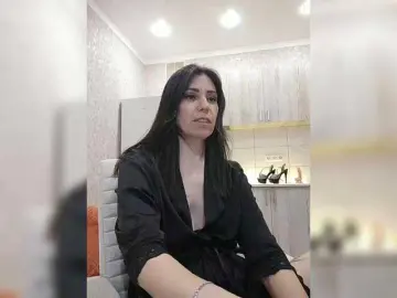 HotyWinter84  live sex cam