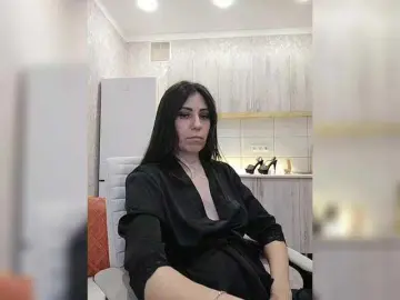 HotyWinter84  live sex cam