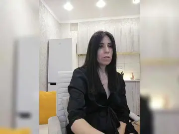 HotyWinter84  live sex cam