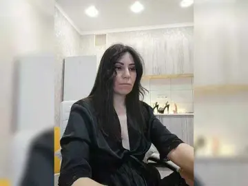 HotyWinter84  live sex cam