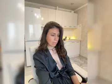 HotyWinter84  live sex cam