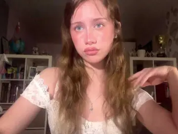 LenysikZaya  live sex cam