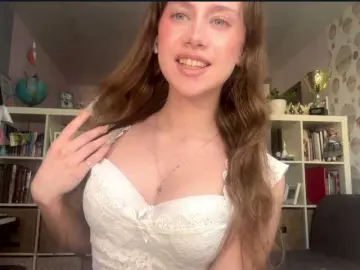 LenysikZaya  live sex cam