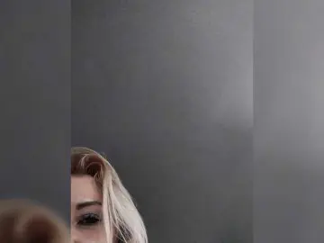 MurkaLux  live sex cam