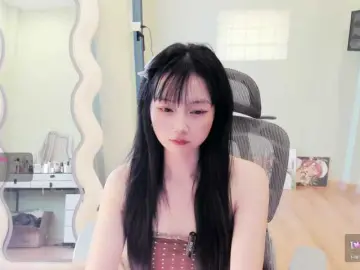 Sari94  live sex cam