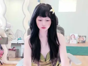 Sari94  live sex cam