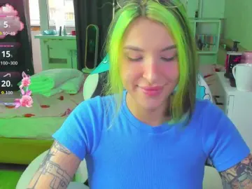 Folinskaayaa  live sex cam