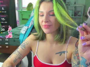 Folinskaayaa  live sex cam