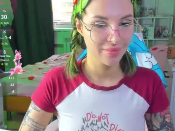 Folinskaayaa  live sex cam