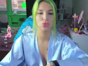 Folinskaayaa  live sex cam