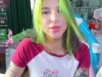 Folinskaayaa  live sex cam