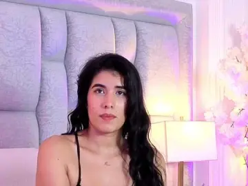 IsisVelvet  live sex cam