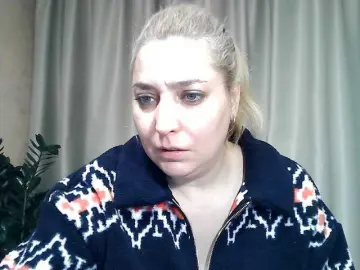 KickaIricka  live sex cam