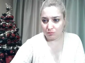 KickaIricka  live sex cam