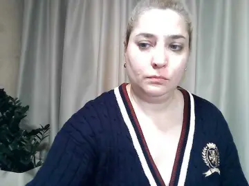 KickaIricka  live sex cam