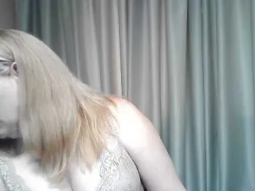 KickaIricka  live sex cam