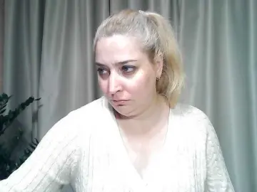 KickaIricka  live sex cam