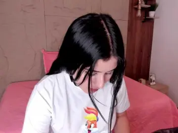 Malu  live sex cam