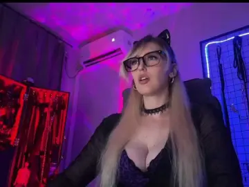 Miss-Liya  live sex cam