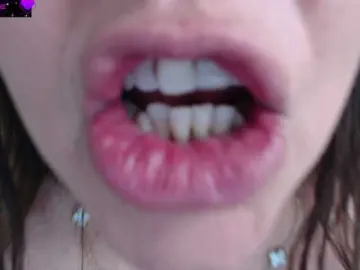 Myrnasexxx  live sex cam